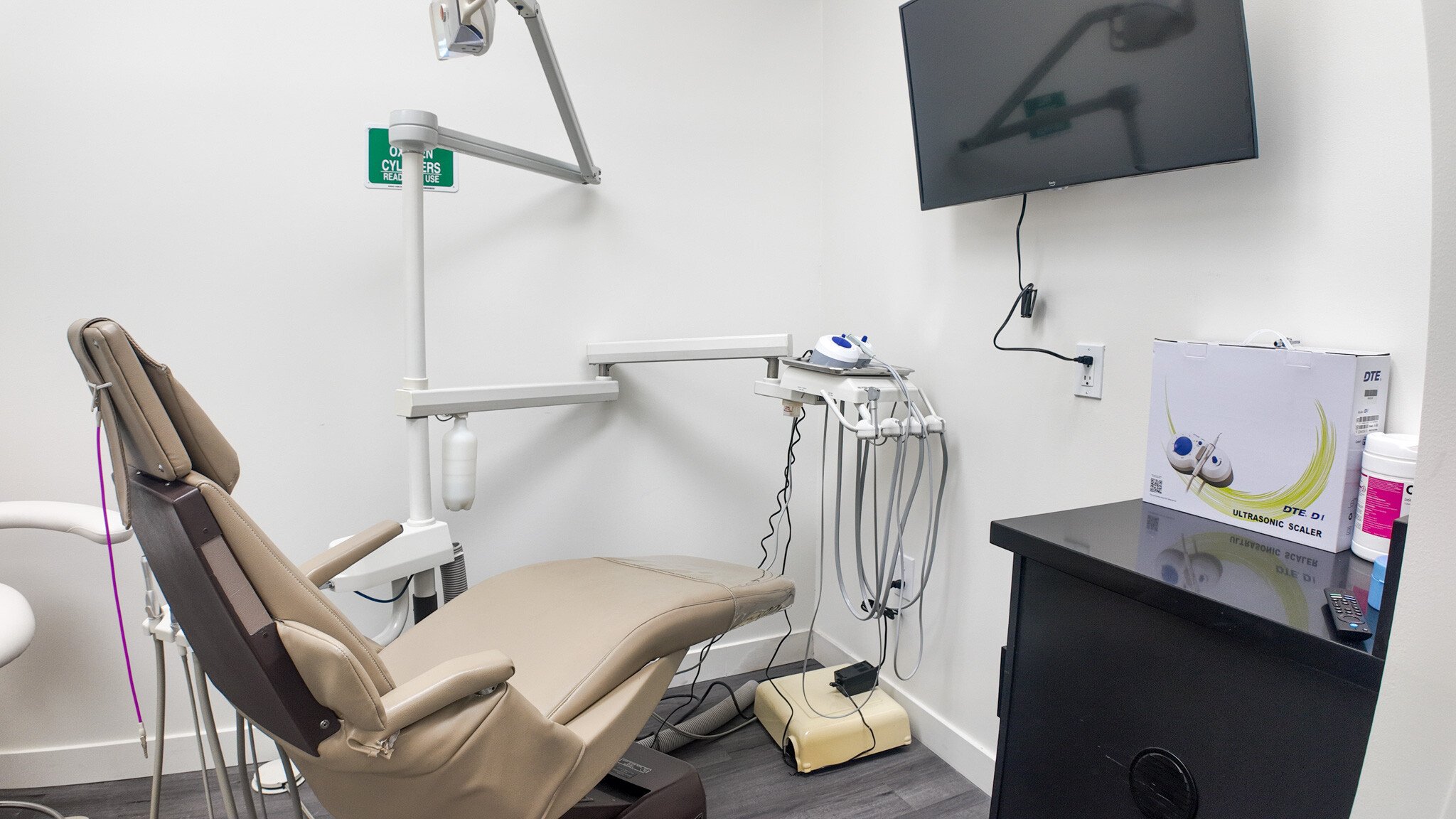 Dentist in Camarillo